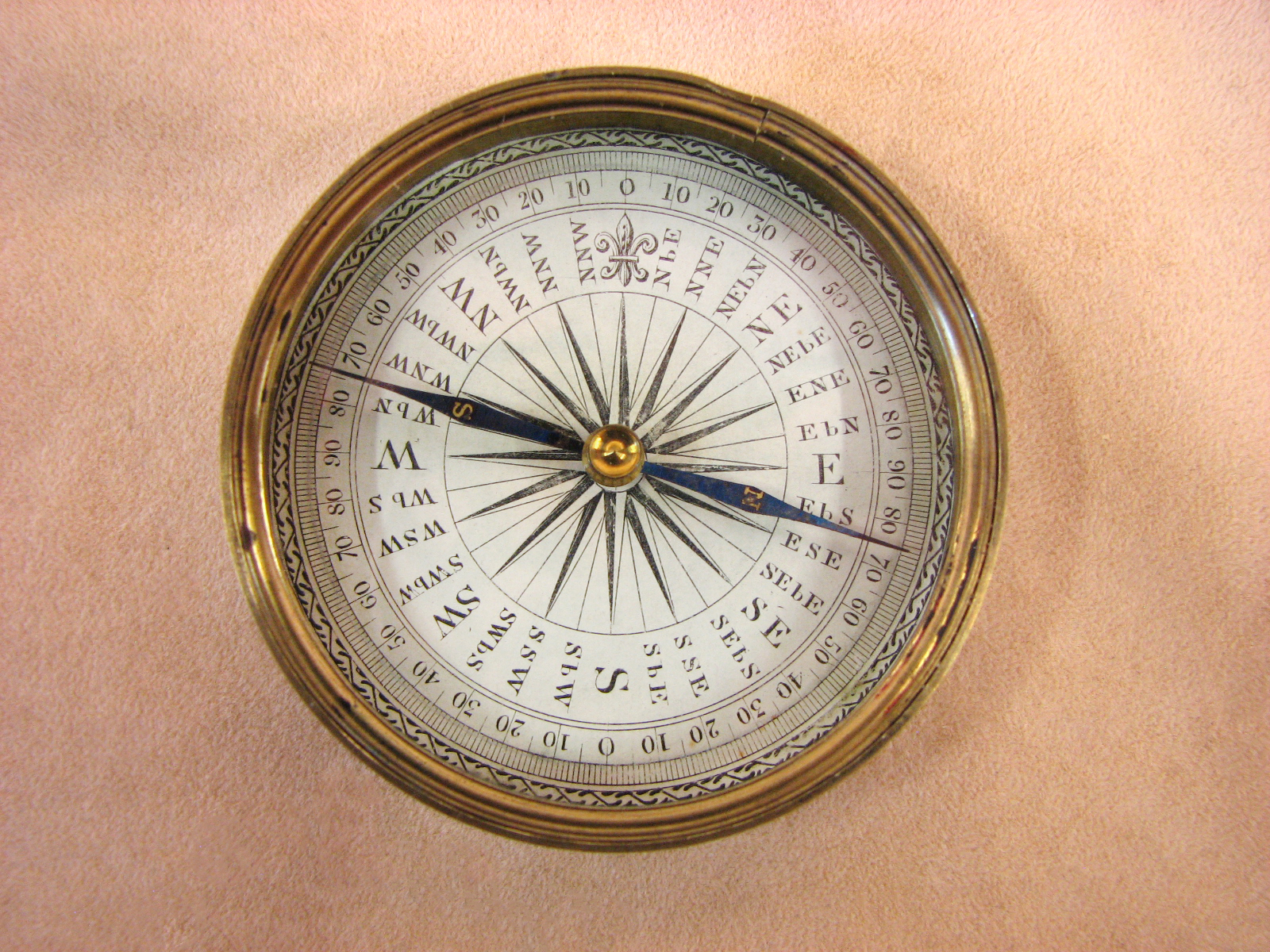 Victorian travellers brass cased pocket compass circa 1870